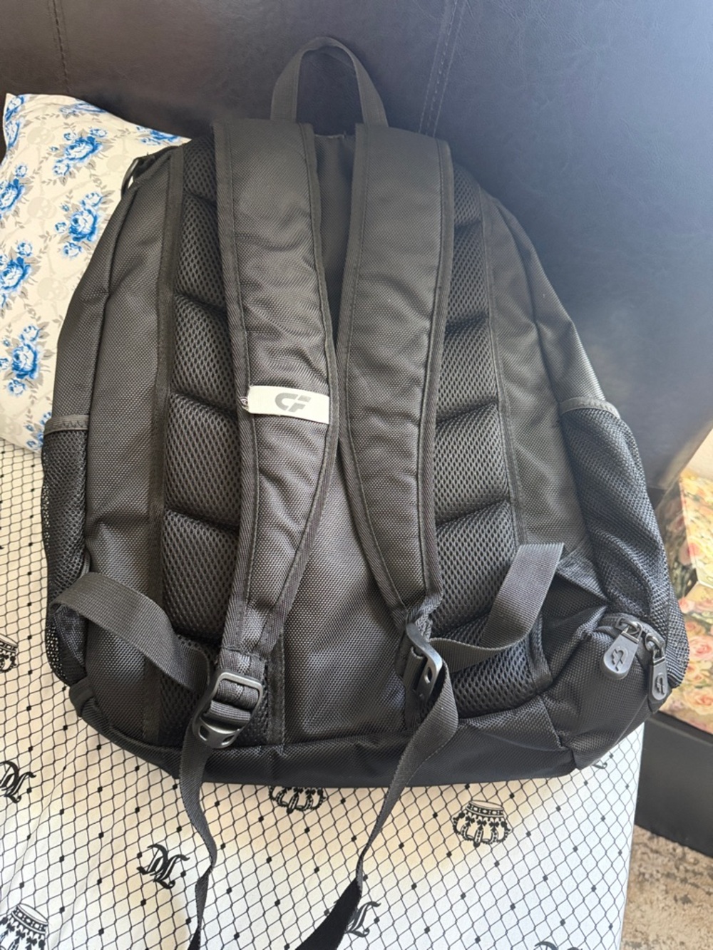 CUSTOMFUZE IGNITE Personalized Performance Backpack - Picture 4 of 11